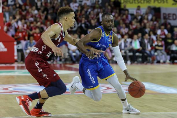 同样是萨尔 同样是萨尔