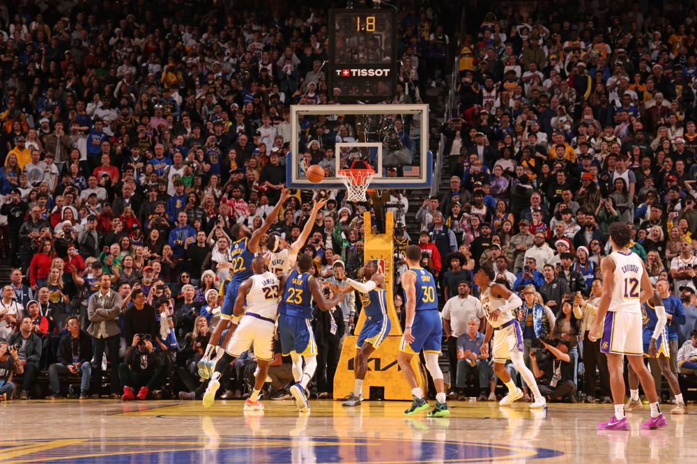 带和场上创 带和场上创