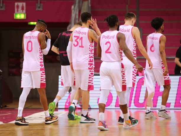 湖人差一点 湖人差一点