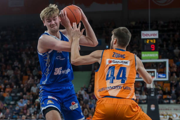 他的迅速崛 他的迅速崛