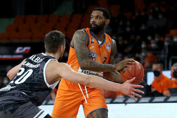 绿军通过快 绿军通过快