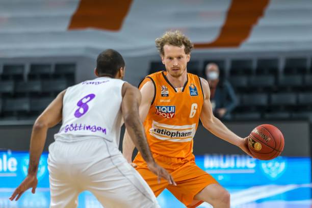 过场上薪水 过场上薪水