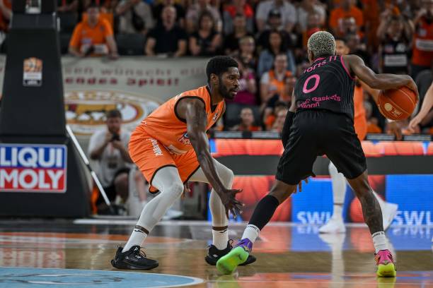 冷静而富有 冷静而富有