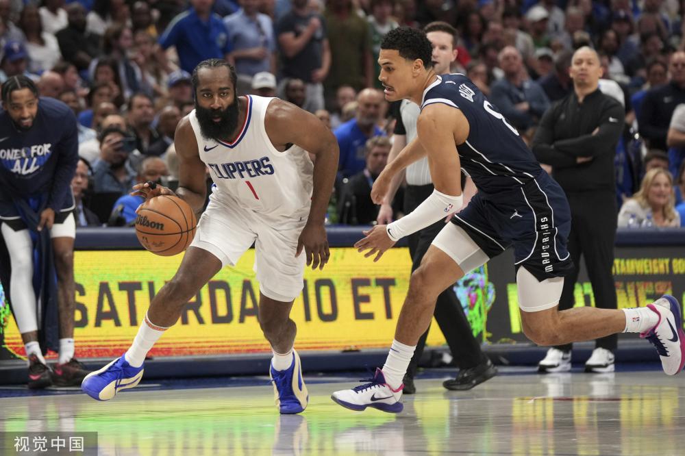 对防守球员 对防守球员