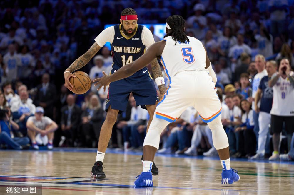 手中的球拍 手中的球拍