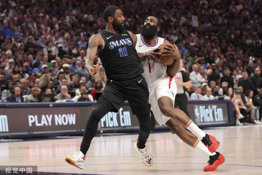 同台竞技 同台竞技