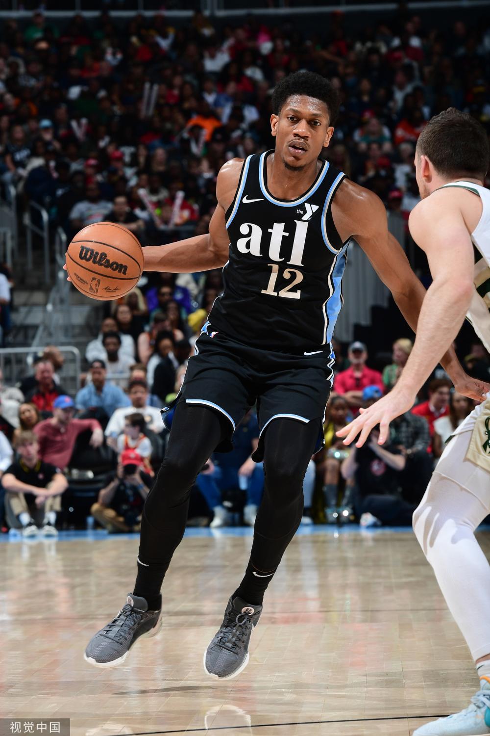 的影响下成 的影响下成